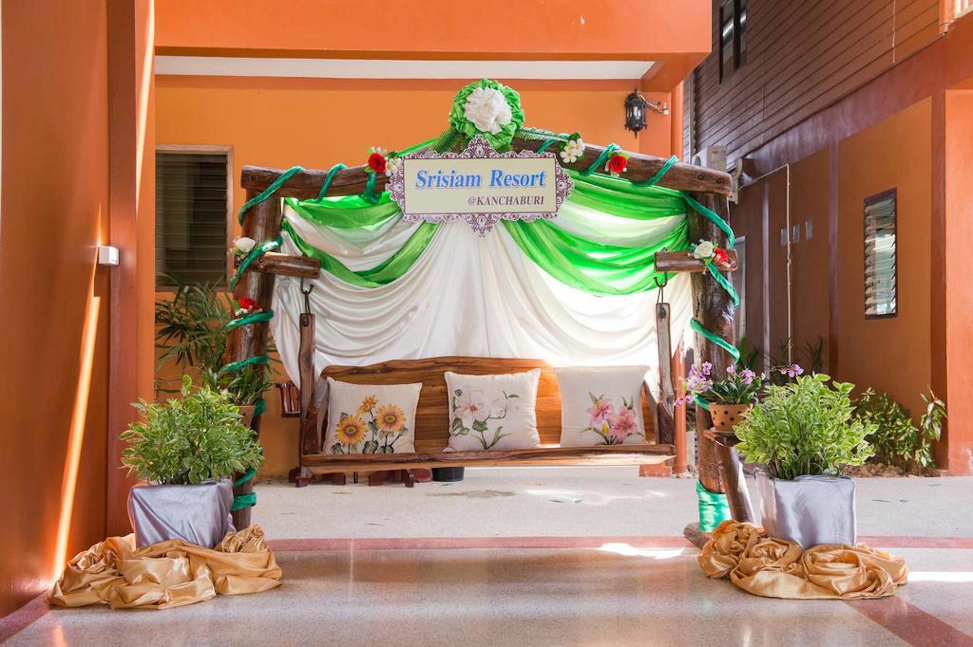 Sri Siam Resort Kanchanaburi Bagian luar foto