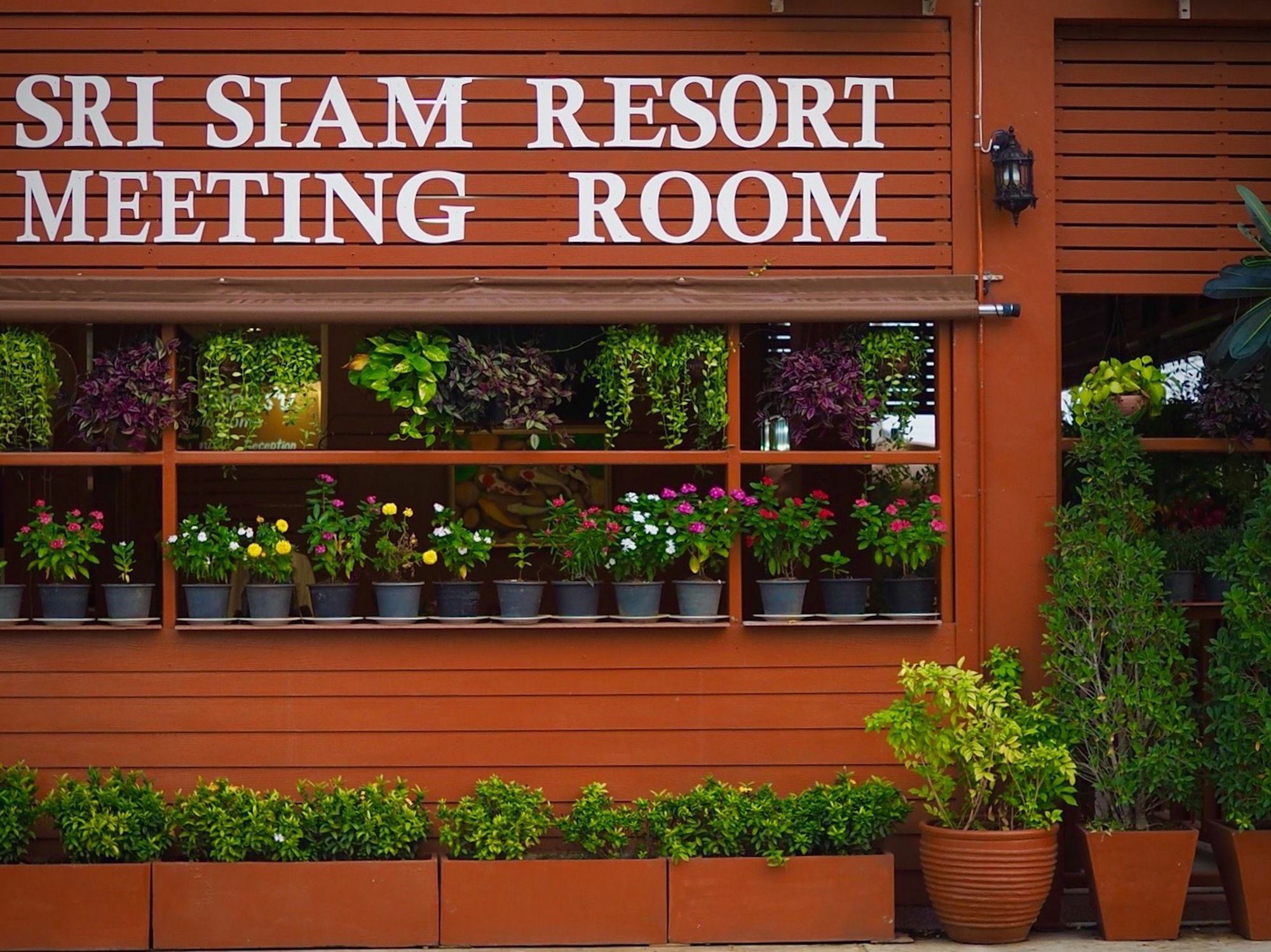 Sri Siam Resort Kanchanaburi Bagian luar foto