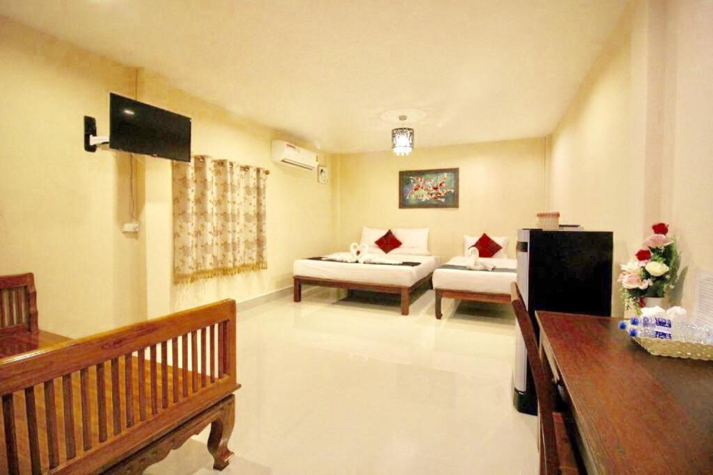 Sri Siam Resort Kanchanaburi Bagian luar foto