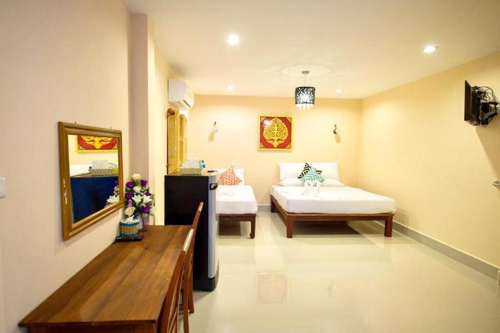 Sri Siam Resort Kanchanaburi Bagian luar foto