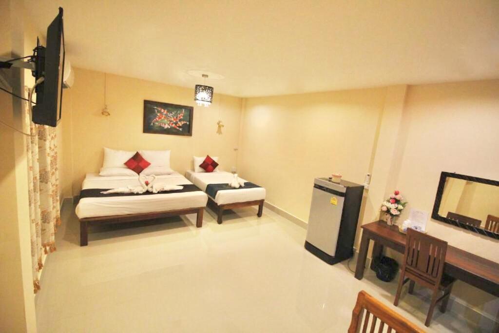 Sri Siam Resort Kanchanaburi Bagian luar foto
